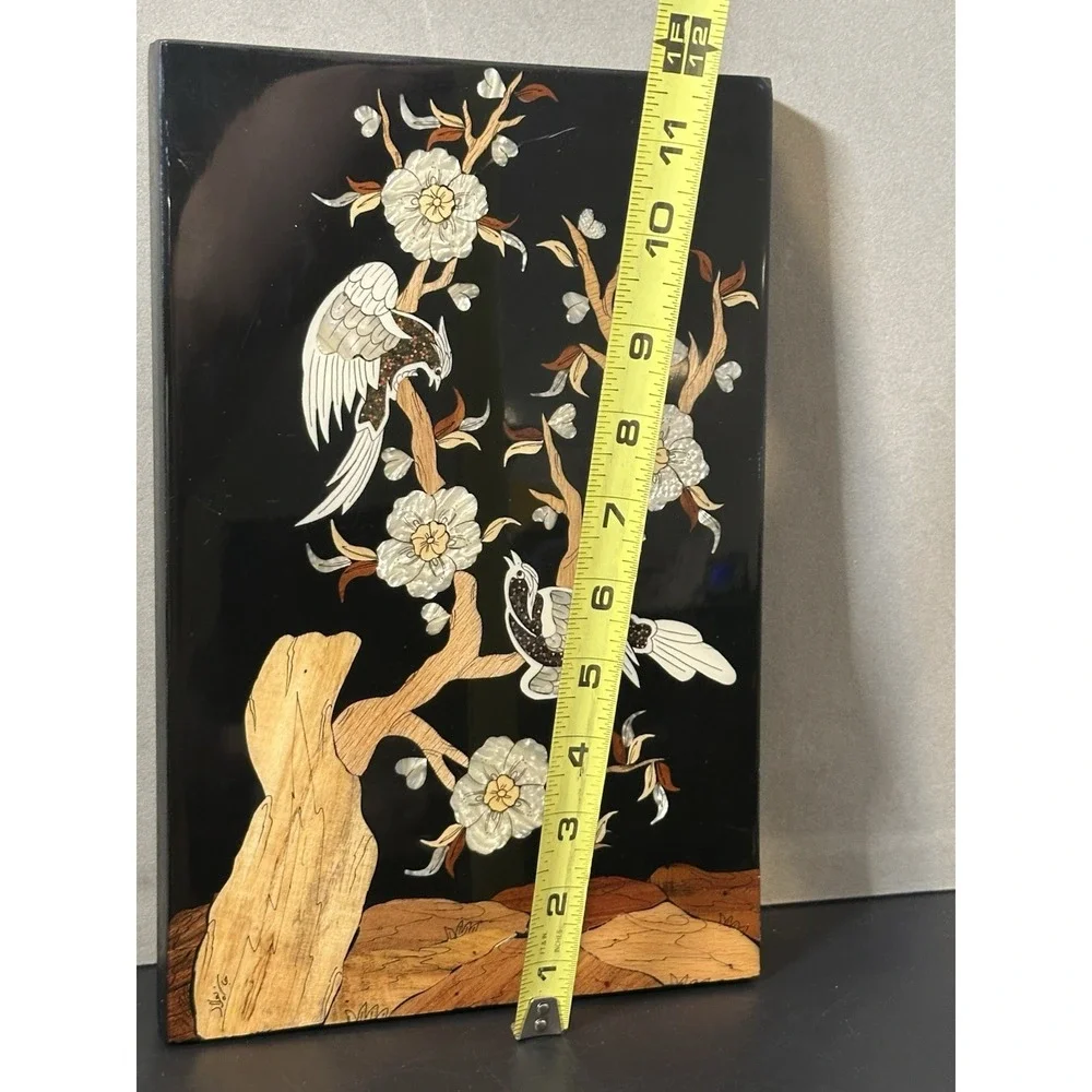 wall décor Signed mother of pearl and wood inlaid picture of birds‎